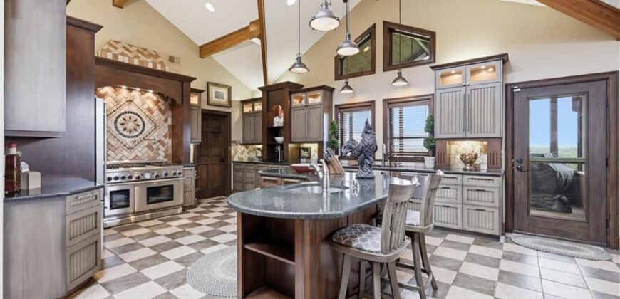 5805 Malcolm Lake Road, Edgerton, MO 64444