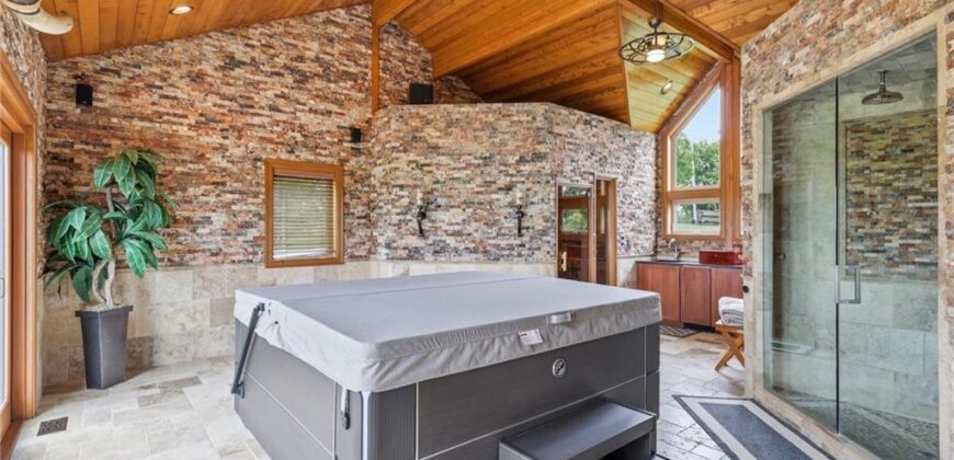 5805 Malcolm Lake Road, Edgerton, MO 64444