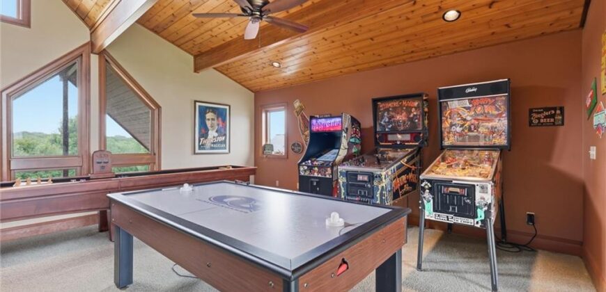 5805 Malcolm Lake Road, Edgerton, MO 64444