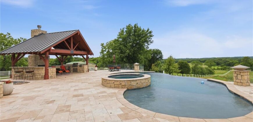 5805 Malcolm Lake Road, Edgerton, MO 64444