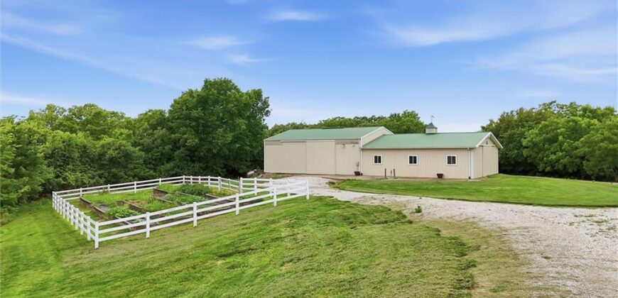 5805 Malcolm Lake Road, Edgerton, MO 64444