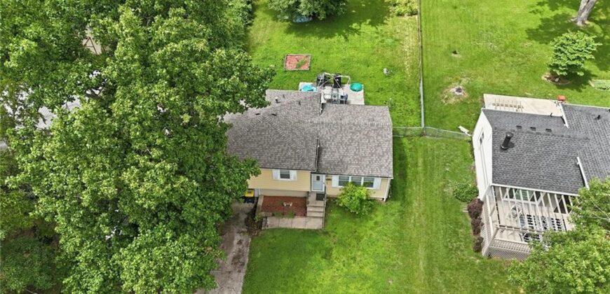 4400 NE Sunnybrook Lane, Kansas City, MO 64117