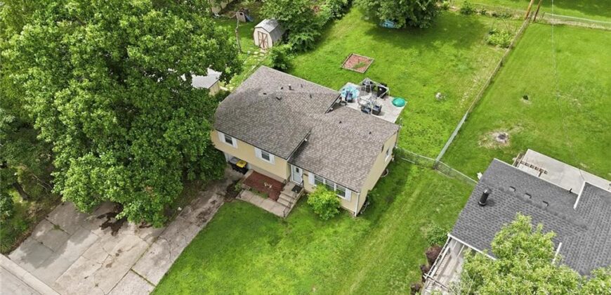 4400 NE Sunnybrook Lane, Kansas City, MO 64117