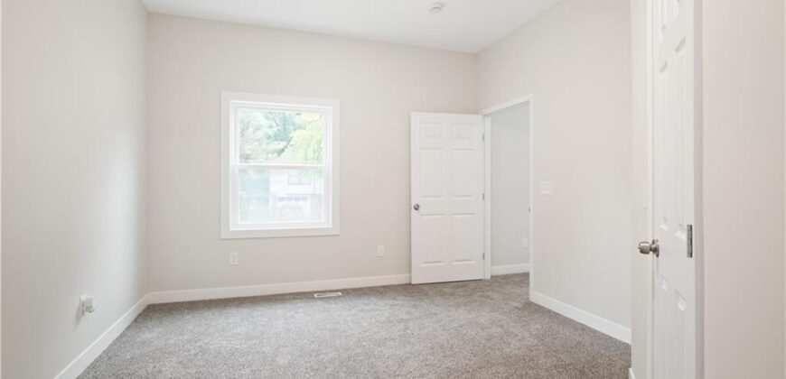 602 4th Street, Weston, MO 64098