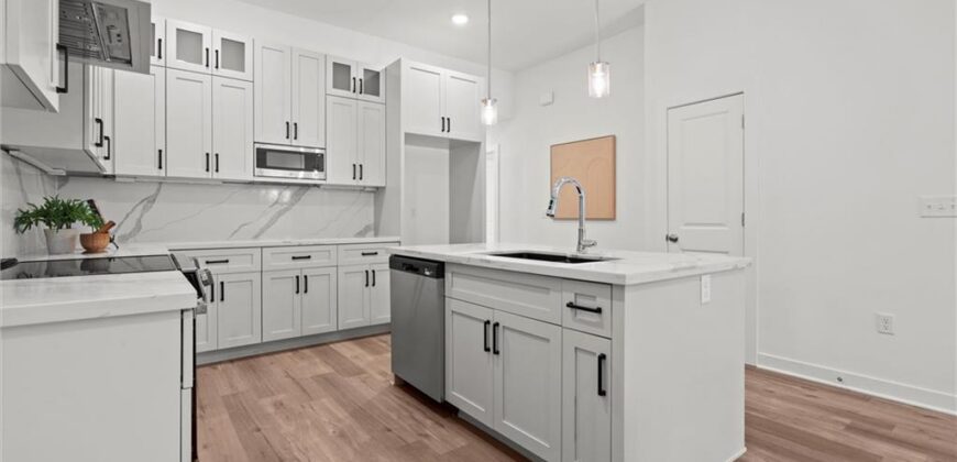 9308 N Lenox Street, Kansas City, MO 64154