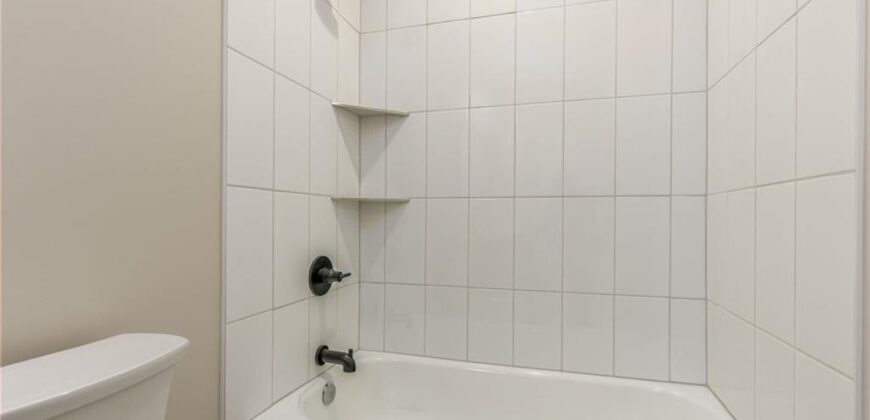 12820 N Arbor Way, Platte City, MO 64079