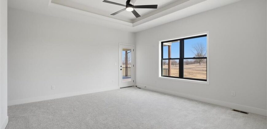 9619 Stockdale Road, Liberty, MO 64068