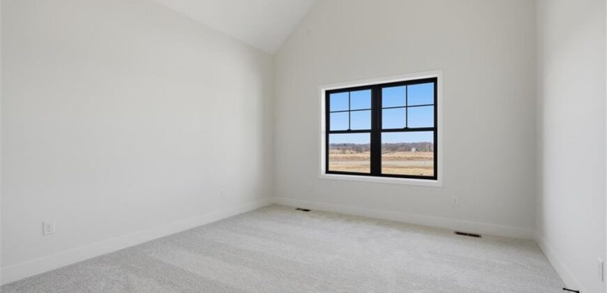 9619 Stockdale Road, Liberty, MO 64068
