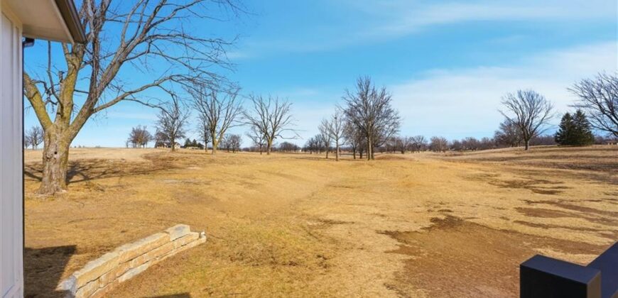 9619 Stockdale Road, Liberty, MO 64068