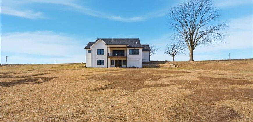9619 Stockdale Road, Liberty, MO 64068