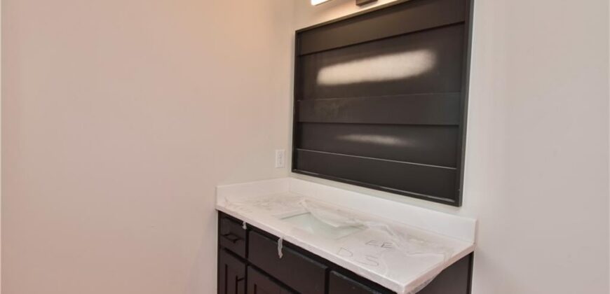 8369 NE 77th Terrace, Kansas City, MO 64158