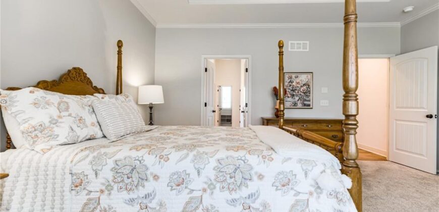 1819 NE 102nd Terrace, Kansas City, MO 64155