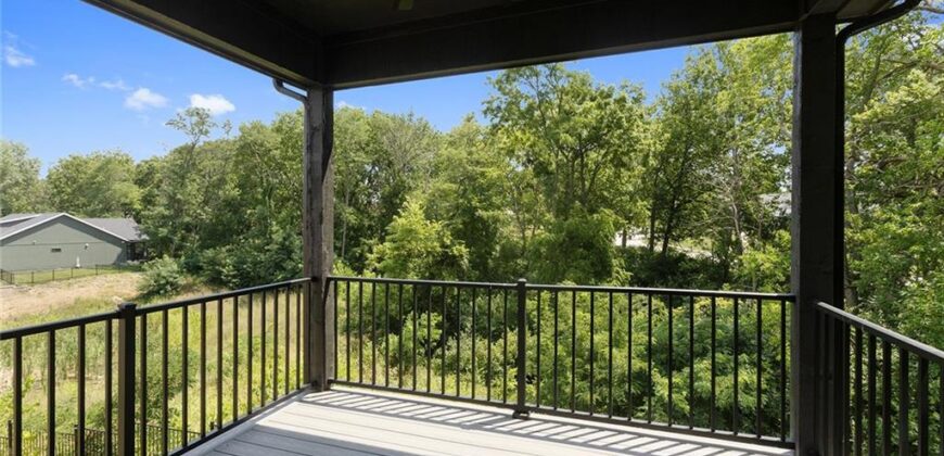 9727 N Montclair Avenue, Kansas City, MO 64153
