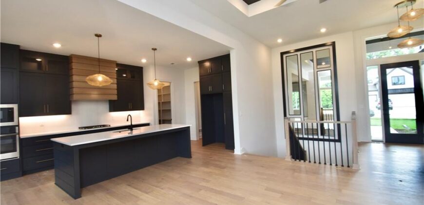 7645 N Booth Avenue, Kansas City, MO 64158