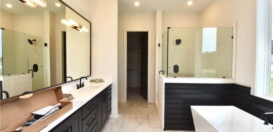 7645 N Booth Avenue, Kansas City, MO 64158