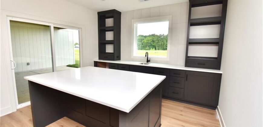 7645 N Booth Avenue, Kansas City, MO 64158