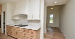 7636 N Booth Avenue, Kansas City, MO 64158