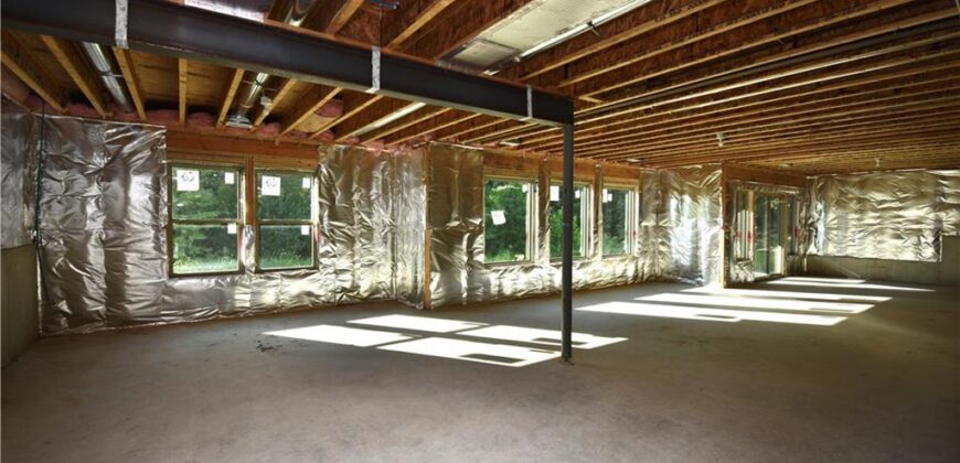 7636 N Booth Avenue, Kansas City, MO 64158