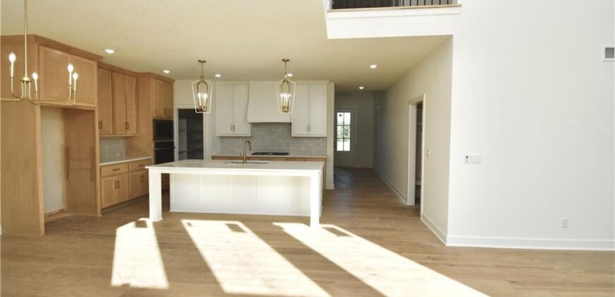 7636 N Booth Avenue, Kansas City, MO 64158