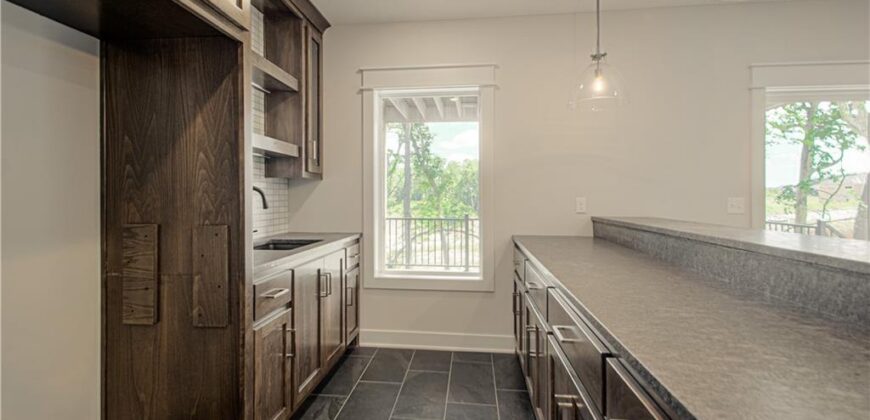 4800 NW Huonker Court, Riverside, MO 64150