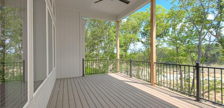 4800 NW Huonker Court, Riverside, MO 64150