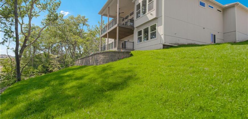 4800 NW Huonker Court, Riverside, MO 64150
