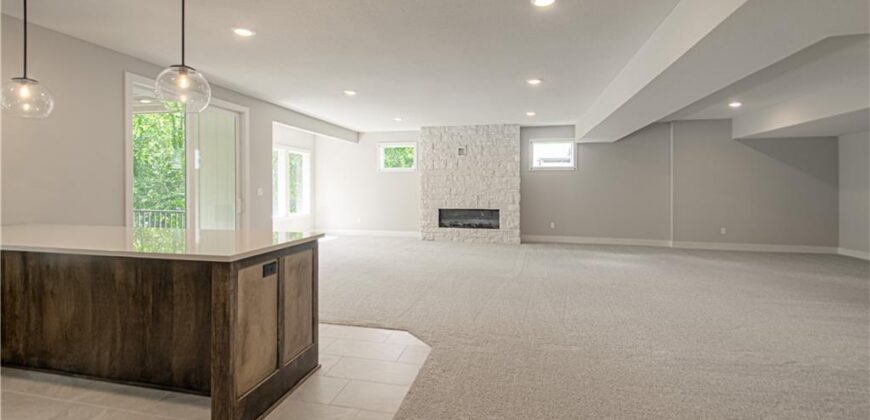 13458 Terrace Park Drive, Parkville, MO 64152