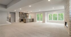 13458 Terrace Park Drive, Parkville, MO 64152