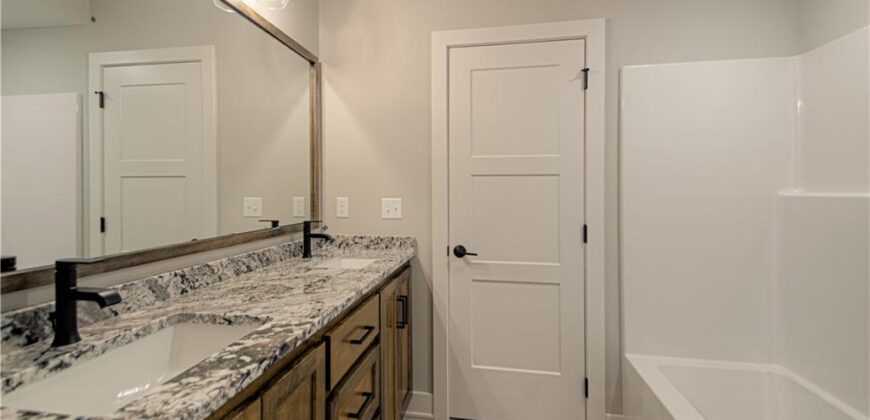 13458 Terrace Park Drive, Parkville, MO 64152