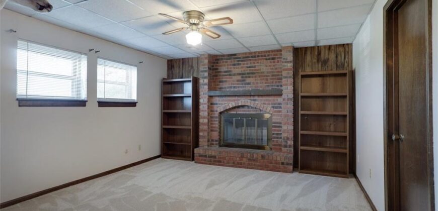 4605 N Brooklyn Avenue, Kansas City, MO 64116