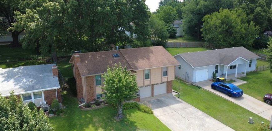 4605 N Brooklyn Avenue, Kansas City, MO 64116