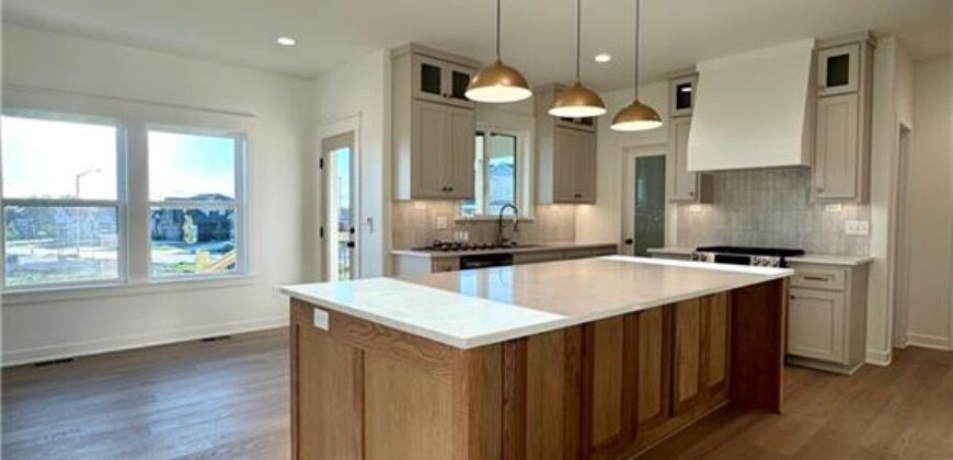 10316 N Smalley Drive, Kansas City, MO 64157