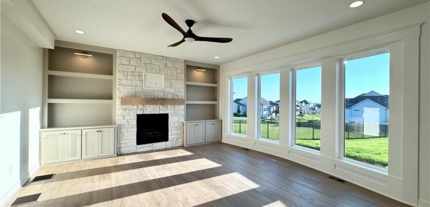 10316 N Smalley Drive, Kansas City, MO 64157