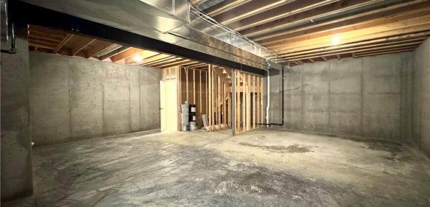 10316 N Smalley Drive, Kansas City, MO 64157