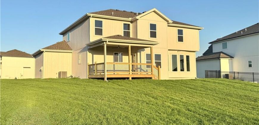 10316 N Smalley Drive, Kansas City, MO 64157