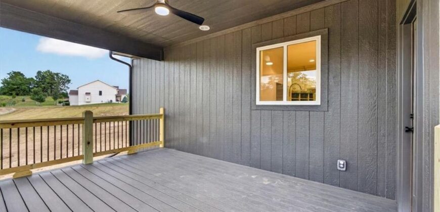 8218 NW 90TH Terrace, Kansas City, MO 64153