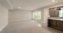 4830 NW Huonker Court, Riverside, MO 64150