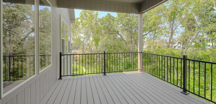 4830 NW Huonker Court, Riverside, MO 64150