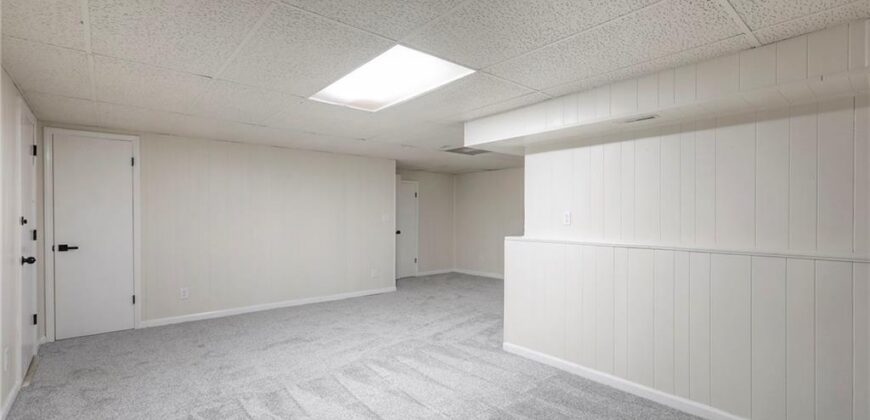 8721 N Campbell Street, Kansas City, MO 64155