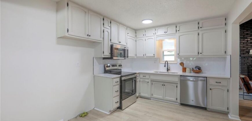 8721 N Campbell Street, Kansas City, MO 64155