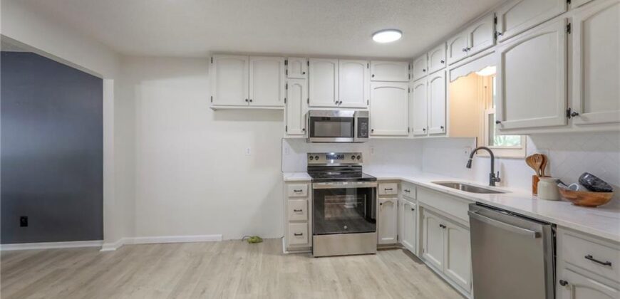 8721 N Campbell Street, Kansas City, MO 64155