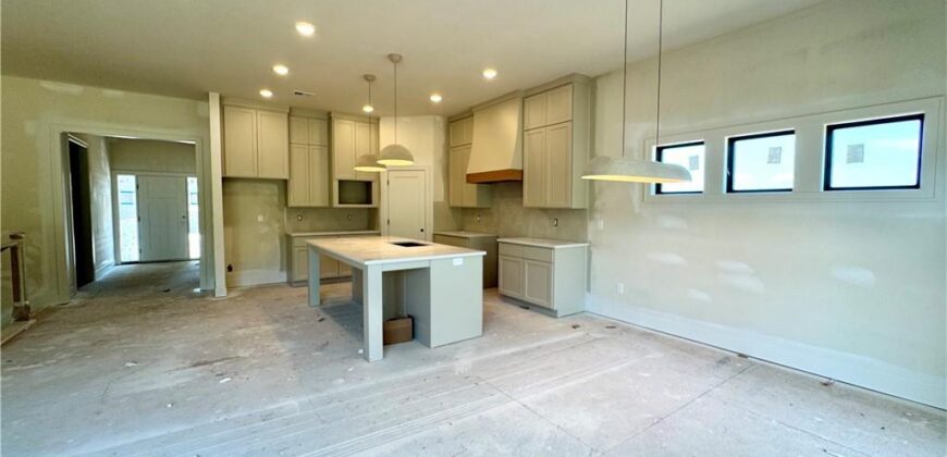 8222 NW 90th Terrace, Kansas City, MO 64153