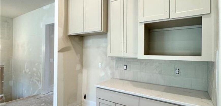 8222 NW 90th Terrace, Kansas City, MO 64153