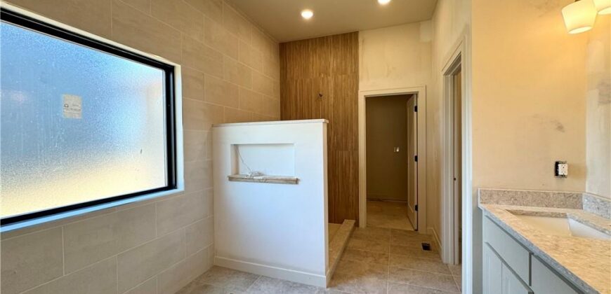 8222 NW 90th Terrace, Kansas City, MO 64153