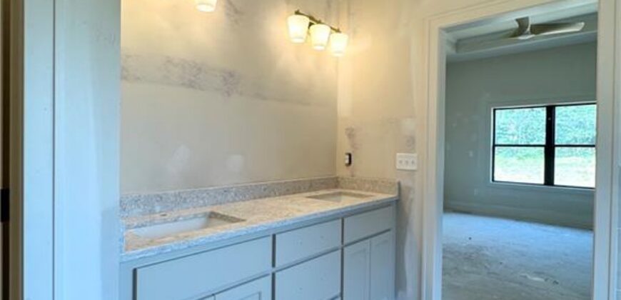 8222 NW 90th Terrace, Kansas City, MO 64153