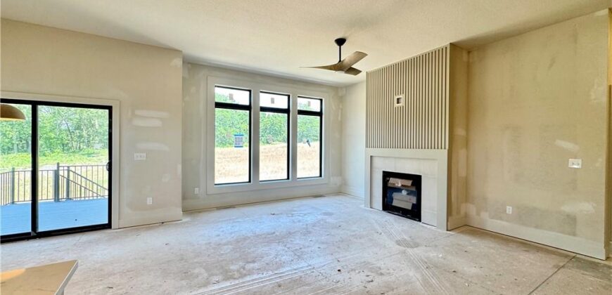 8222 NW 90th Terrace, Kansas City, MO 64153