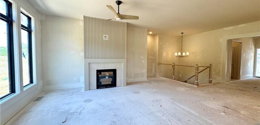 8222 NW 90th Terrace, Kansas City, MO 64153