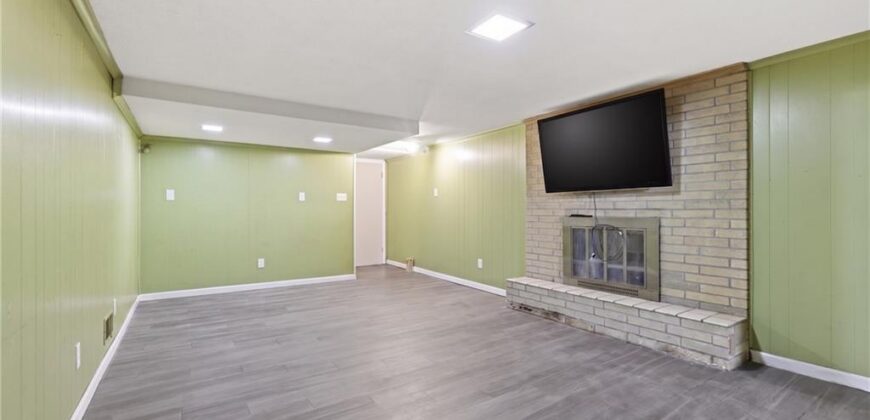 5037 N Michigan Avenue, Kansas City, MO 64118