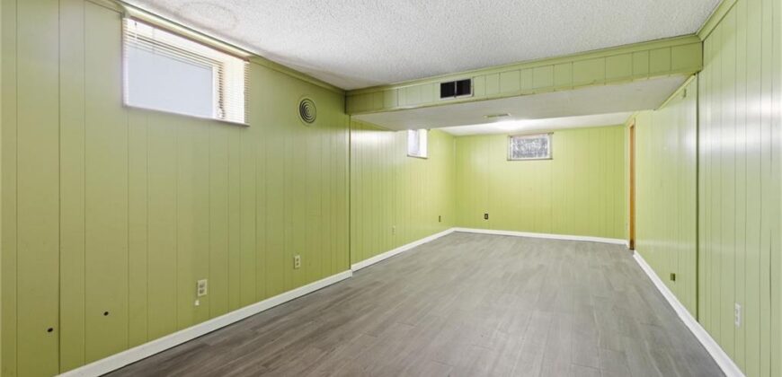 5037 N Michigan Avenue, Kansas City, MO 64118