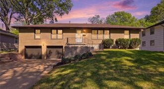 5037 N Michigan Avenue, Kansas City, MO 64118